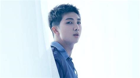 Profil Kim Namjoon Leader Boy Group BTS Yang Berulang Tahun Hari Ini