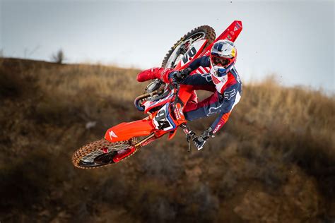 Ken Roczen Team Honda HRC 2020 Motocross Pictures Vital MX