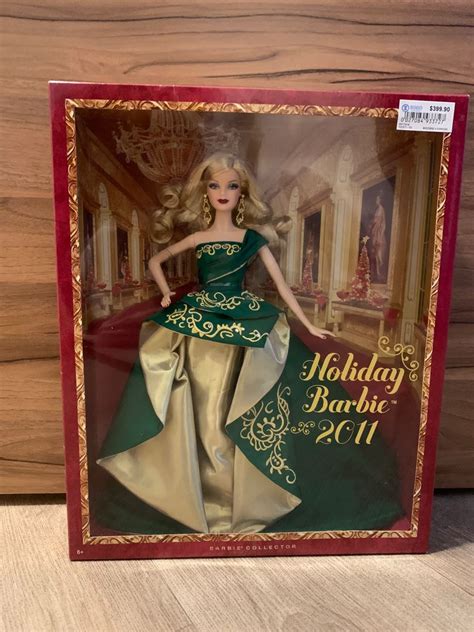 Barbie 芭比 珍藏 絕版 2011 Holiday Barbie 聖誕節日 興趣及遊戲 玩具 And 遊戲類 Carousell