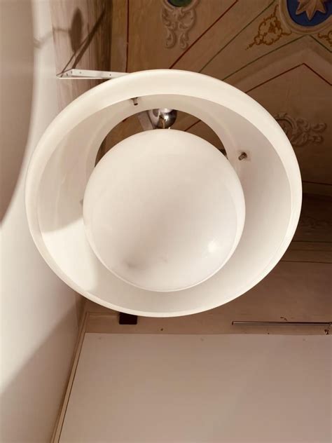 Lampadario Design Omega Di Vico Magistretti Per Artemide Anni 60