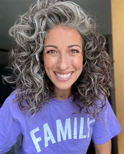 15 Photos Of Dreamy Silver Curly Hair In 2022 Curly Hair Styles Natural Curls Hairstyles