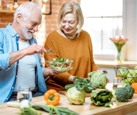 Come Deve Essere L Alimentazione Di Un Anziano