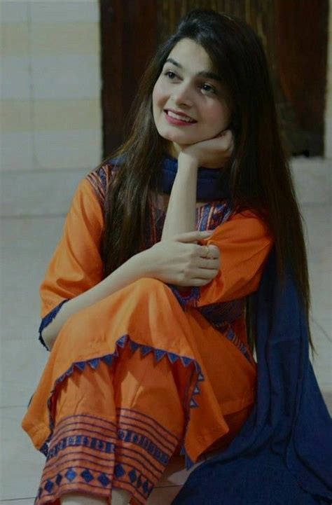 Kainat Faisal ️ Stylish Girl Pic Beautiful Pakistani Dresses