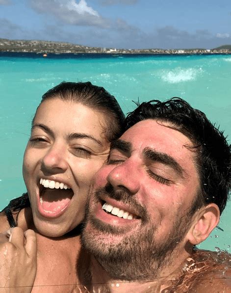 Marcelo Adnet Apresenta Sua Esposa No Tamanho Fam Lia E Web Reage