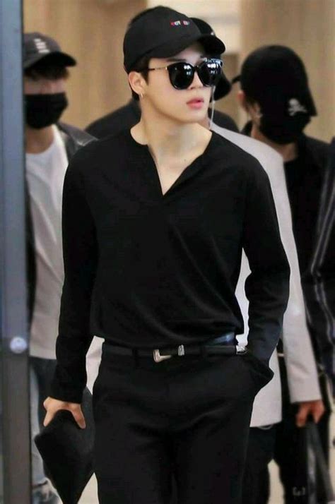 Pin By Arm Ytatah On Pins Criados Por Voc Jimin Airport Fashion