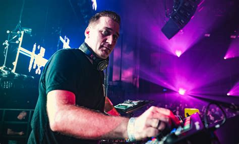 Paul Van Dyk Says Goodbye To 2023 With Techno Cut “filthy Acid”