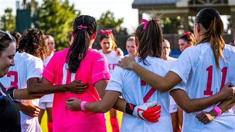 Ncaa Womens Soccer Top 25 Poll Released As Regular Season Winds Down