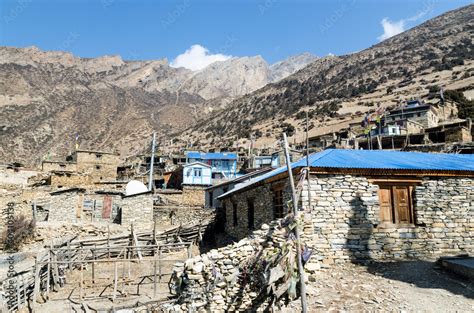 Stone Houses In Gyaru Village Annapurna Circuit Nepal Stock Photo