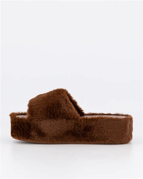 Womens Furr Stacked Sandal Platypus