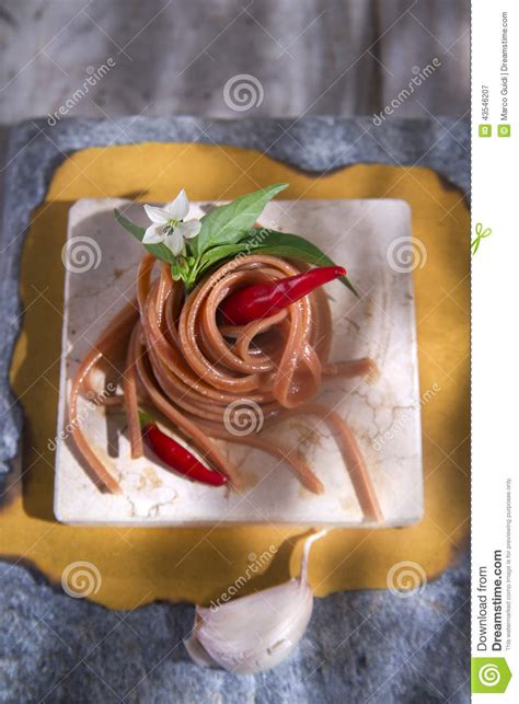 Spaghetti With Garlic Oil And Chili Stock Image Image Of Carbs