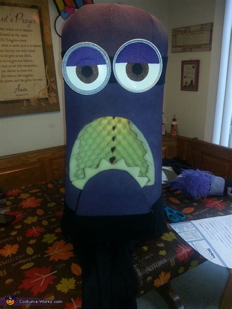 Evil Minion Kevin Costume | How-to Guide - Photo 6/8