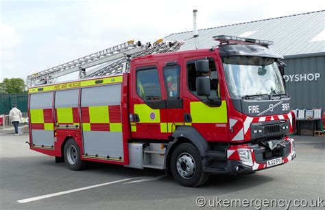 Nj Epx North Yorkshire Fire And Rescue Service Volvo Fl Emergenc