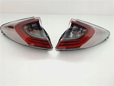 Toyota C Hr Lampa Ty Prawa Lewa Led F F