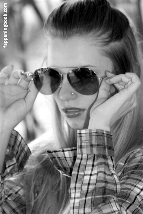 Ju Luz Ju Aautentica Jumiranda Eeirinha Nude OnlyFans Leaks