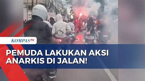 Sekelompok Pemuda Makassar Buat Onar Dan Bahayakan Pengguna Jalan Youtube