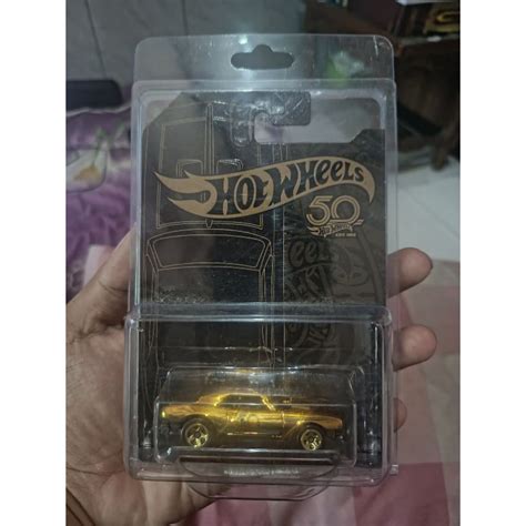 Jual Hot Wheels Th Anniversary Black Gold Series Camaro Chase Shopee Indonesia
