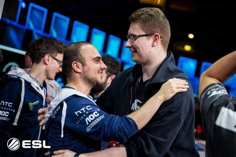 Kuro Kuroky Salehi Takhasomi A Long Way To Success In Dota 2