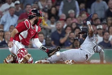 Yankees Sweep Fenway Park Doubleheader For First Time Since 2006 As Boone Gets 500th Win