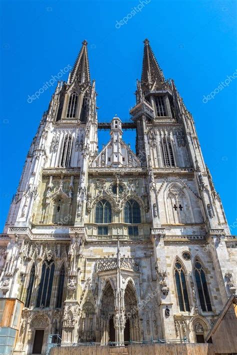 Regensburg Cathedral in Germany — Stock Photo © bloodua #164656400