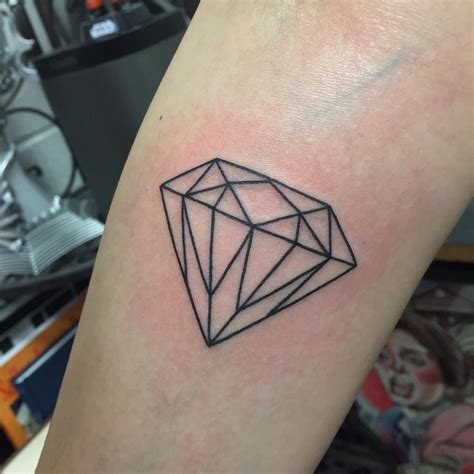 Tatuagem De Diamante Imagens Para Te Inspirar A Escolher A Sua