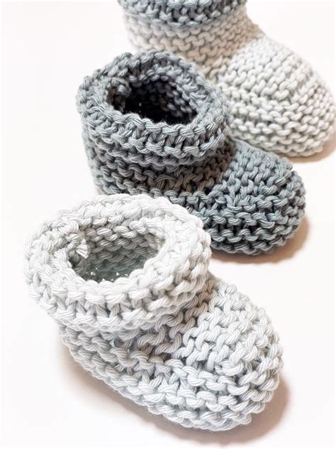 How To Knit Baby Booties (Step By Step) - Handy Little Me