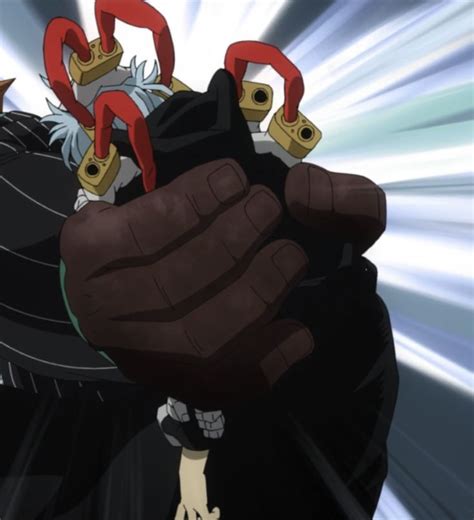 Pin By Devan On Shigaraki Tomura Supremacy Tomura Shigaraki Anime Oh No He S Hot