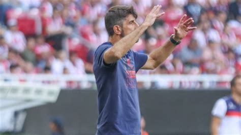 Veljko Paunovic sacude el XI de Chivas para el Clásico Tapatío Pocho