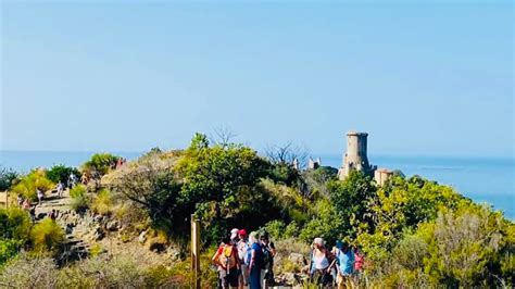 Parco Archeologico Navetta Gratuita Per Visitare Velia Cilento Post