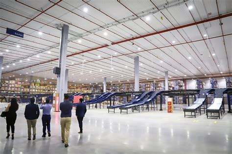 FEMSA inaugura uno de los centros de distribución más modernos de