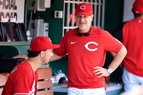 Cincinnati Reds Extend David Bell