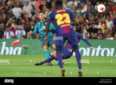 Ronaldo barcelona goal camp hi-res stock photography and images - Alamy