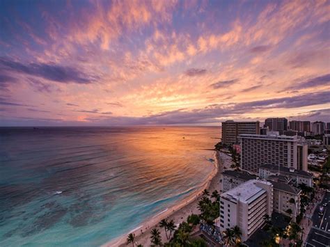 Hyatt Regency Waikiki Beach Resort Spa