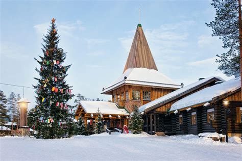 Excursion to Santa Claus Village & the Arktikum Museum from Luosto