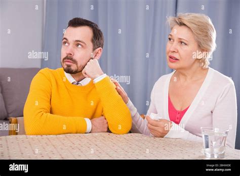 Mother Son Argue Mature Hi Res Stock Photography And Images Alamy