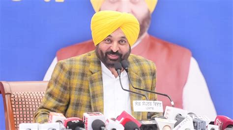 Farmers Protest Bhagwant Mann Announces Rs 1 Crore Compensation Job