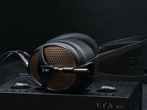 Meze Audio Empyrean Planar Magnetic Headphones Have An Isodynamic