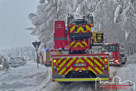 Zahlreiche Eins Tze Wegen Schneefall Freiwillige