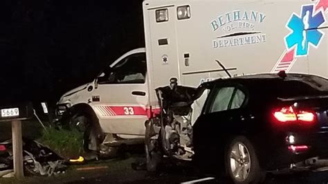 Deputies 1 Dead 3 Hospitalized After Car Crashes Into Ambulance Wham