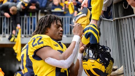 Michigan Wolverines Safety Rod Moore Has Knee Surgery