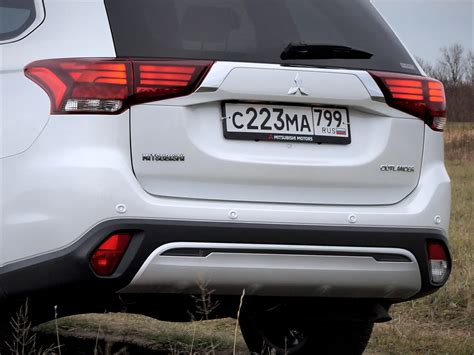 Митсубиси сзади (36 фото) - фото - картинки и рисунки: скачать бесплатно
