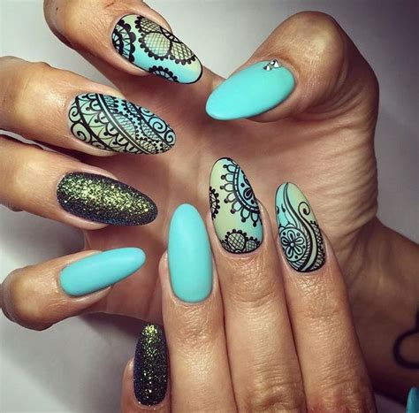 Henna Inspired Nail Art Designs