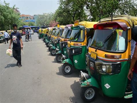 Delhi Govt Hikes Auto Rickshaw Taxi Fares In View Of Rising Cng Prices Business Standard