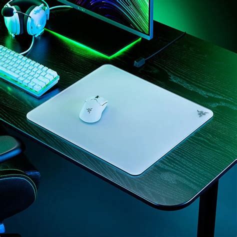 Razer Atlas Tempered Glass Gaming Mouse Pad