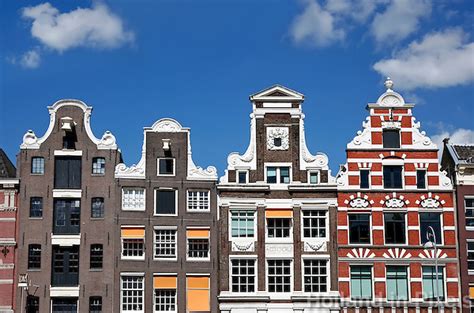 Gevels Van Grachtenpanden In Amsterdam Holland In Pixels