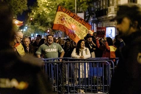 La Decimoséptima Jornada De Protestas En Ferraz Termina Sin Violencia