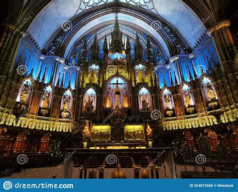 Interior of the Notre-Dame Basilica of Montreal in Montreal, Quebec ...