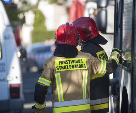 Tragedia W Odzi Zawali A Si Ciana W Remontowanej Kamienicy