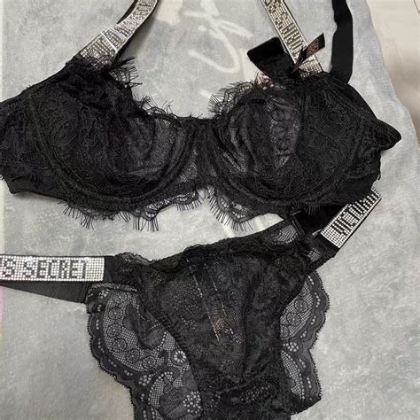 Комплект белья Victoria's Secret - купить с доставкой по выгодным ценам ...