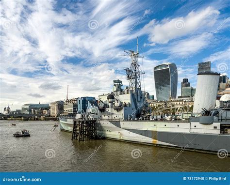 London Uk De Septiembre Hms Belfast Amarrada En La Piscina De Lon