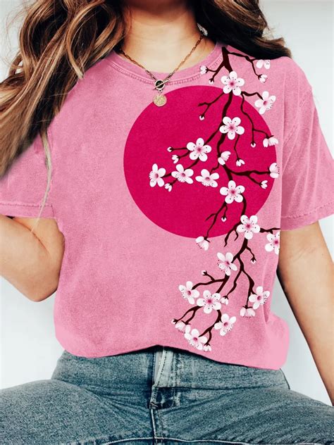 Japanese Cherry Blossoms Art Vintage T Shirt